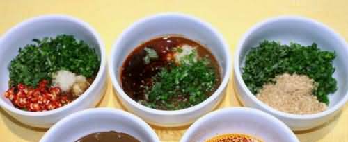 火锅蘸料怎么调好吃？